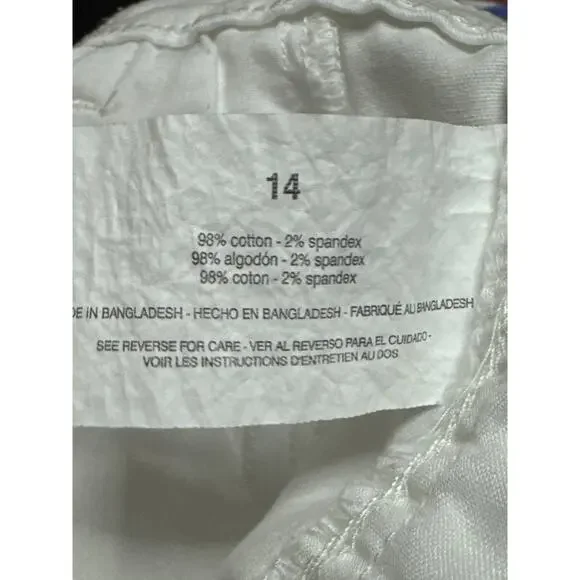 Anne Klein Jeans Size 14 White Denim Shorts, Slip Pockets in Front and Back - Picture 5 of 6